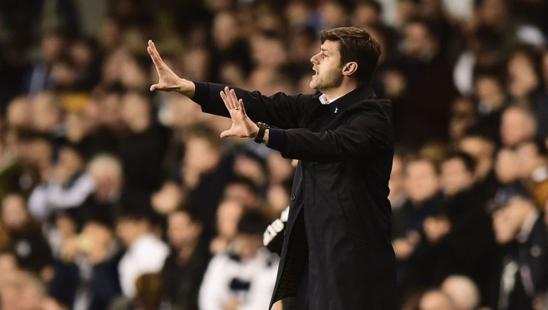 LONDON, ENGLAND - DECEMBER 26: Mauricio Pochettino, manager of Tottenham Hotspur gives instructions during the Barclays Premier League match between Tottenham Hotspur and Norwich City at White Hart Lane on December 26, 2015 in London, England. (Photo by Alex Broadway/Getty Images)